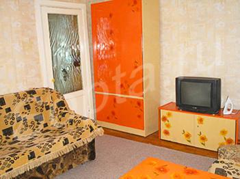 ������� 1� �������� � ����������� ����� � �����